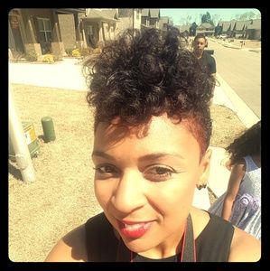 Meet your Posher, Tina